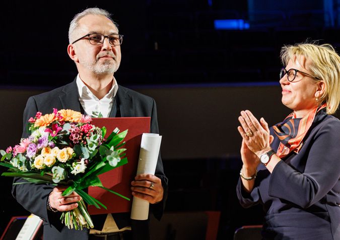 Alhierd Bacharevič erhält den Leipziger Buchpreis zur Europäischen Verständigung