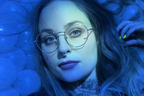 Künstlerin Pauline Voß alias Skadivore